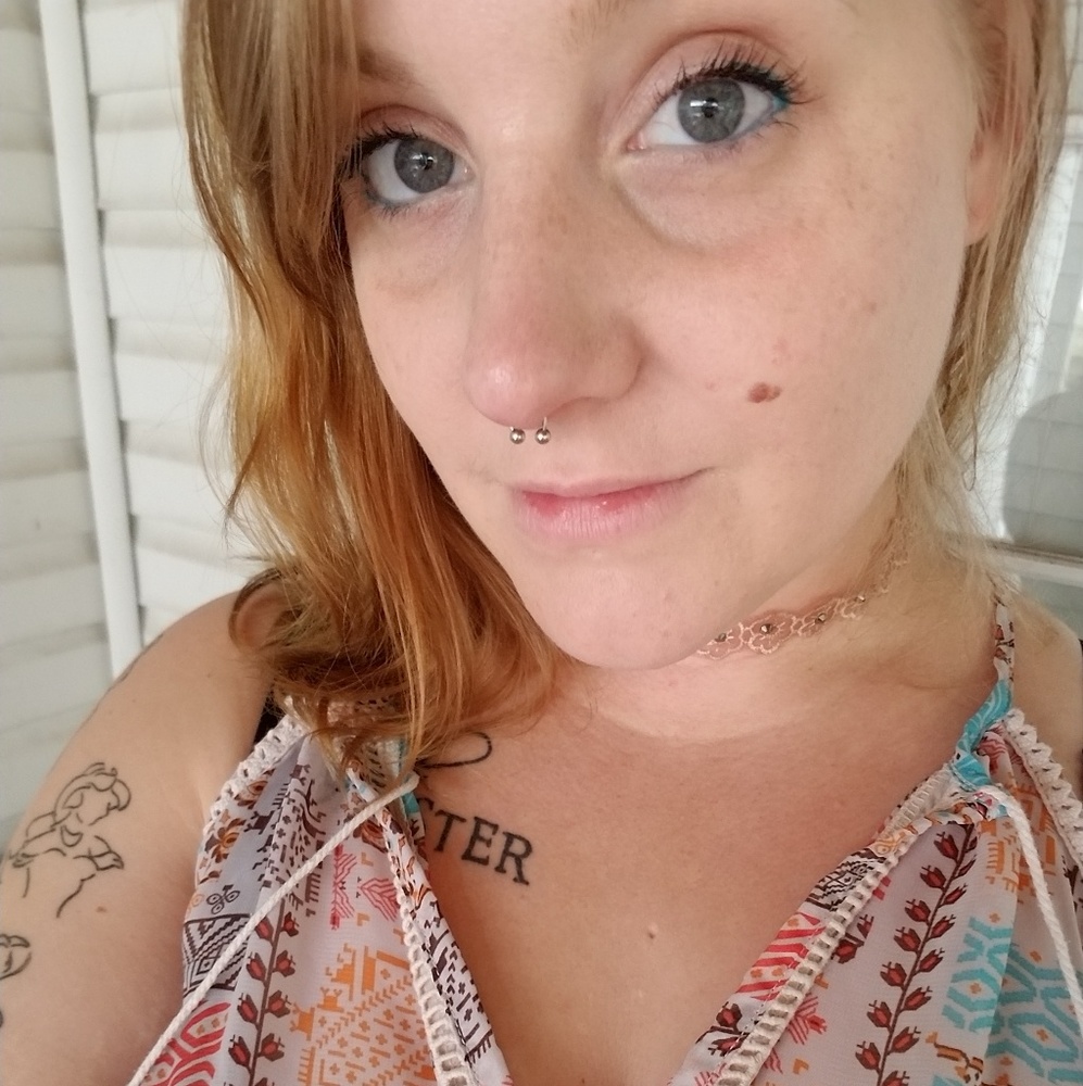 Meet your Posher, Nicole